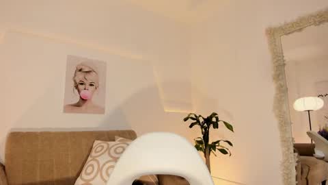 catvalentinee_ online show from February 22, 10:16 am