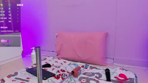 caty online show from August 6, 10:33 am