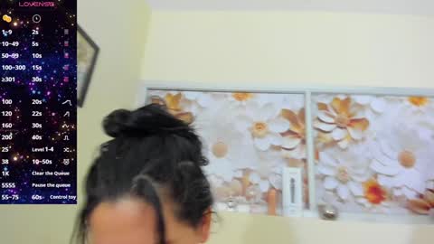 Snapshot of caty_sex4u chatting on January 22, 9:13 am caty online show from January 22, 9:13 am