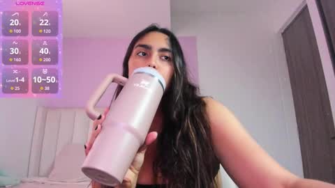 Snapshot of caylin_jordan chatting on September 10, 1:44 pm Cay online show from September 10, 1:44 pm