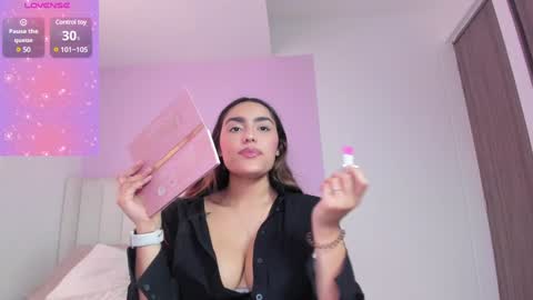 Snapshot of caylin_jordan chatting on January 25, 2:30 pm Cay online show from January 25, 2:30 pm