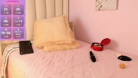 Cay online show from April 25, 7:11 am