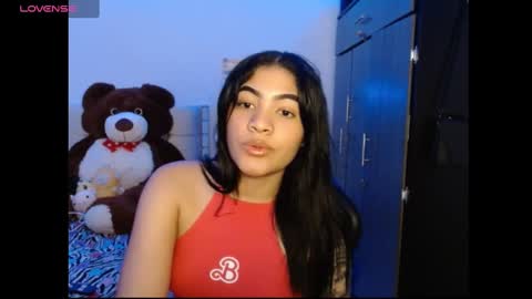 Snapshot of caylinn19 chatting on October 14, 3:31 am Caylinn online show from October 14, 3:31 am