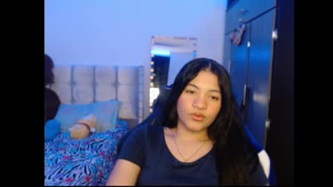Snapshot of caylinn19 chatting on October 3, 3:55 am Caylinn online show from October 3, 3:55 am