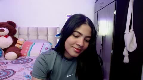 Snapshot of caylinn19 chatting on September 19, 1:59 am Caylinn online show from September 19, 1:59 am