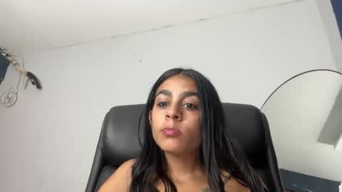 ceci1218 online show from March 25, 8:45 pm