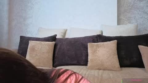 Josie Manesi online show from April 11, 6:41 am