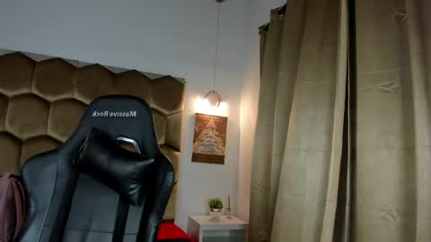 celene_rosejs online show from April 28, 11:14 am