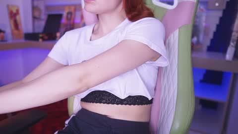 Snapshot of celeste_blazze chatting on December 6, 5:22 pm Celeste online show from December 6, 5:22 pm
