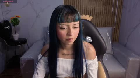 celeste_fioree online show from April 7, 7:49 pm