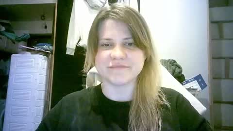 celeste_naughty_ online show from April 28, 10:41 am