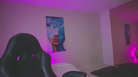 celesteeeuph online show from November 9, 8:27 pm