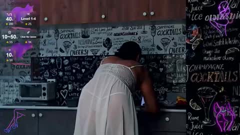 Celine online show from December 15, 6:51 am