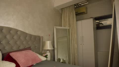 Celine online show from April 27, 4:42 am