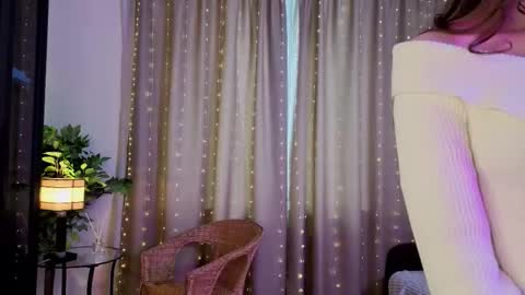 Nina online show from February 8, 9:02 am