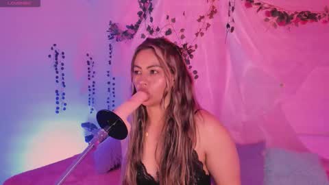 Hello guys my name is Sofi and Lizzie and  Vanessa online show from November 10, 12:06 am