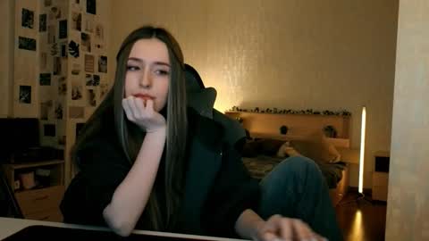 my name is Eva online show from February 3, 8:23 pm