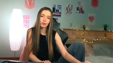 my name is Eva online show from January 17, 8:05 pm