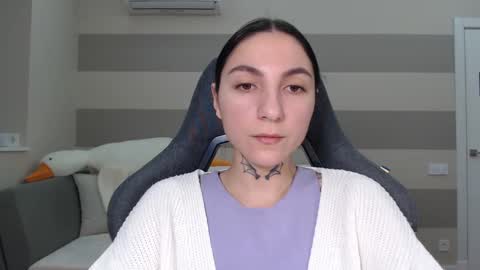 Snapshot of chabibiann chatting on February 13, 7:03 am Kate online show from February 13, 7:03 am