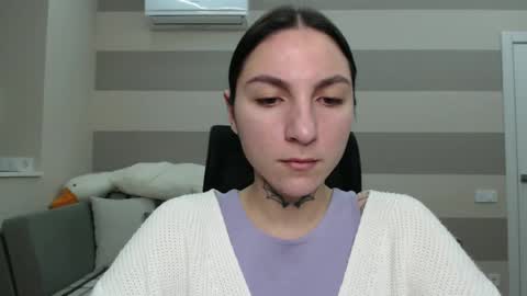 Snapshot of chabibiann chatting on January 27, 6:52 am Kate online show from January 27, 6:52 am