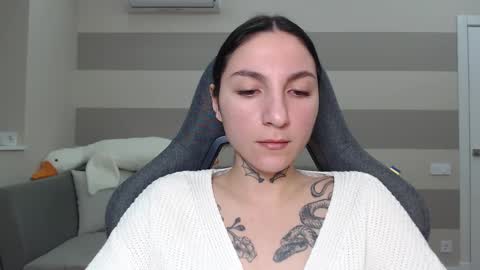Snapshot of chabibiann chatting on February 27, 4:52 am Kate online show from February 27, 4:52 am