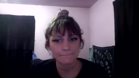 chaia online show from April 22, 5:43 pm