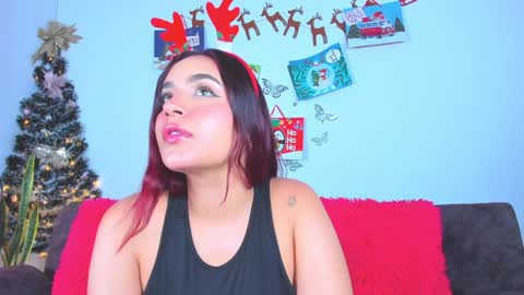 Snapshot of chanel_parker chatting on December 30, 3:25 am Chanel Parker online show from December 30, 3:25 am