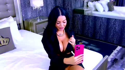 chanelledy1 online show from November 2, 3:32 am