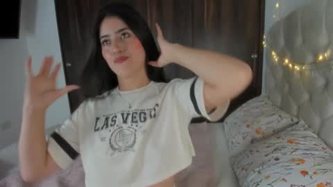Snapshot of chanellgv chatting on February 3, 1:41 am Chanell online show from February 3, 1:41 am