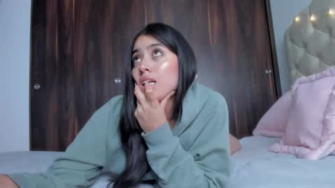 Snapshot of chanellgv chatting on January 30, 6:43 pm Chanell online show from January 30, 6:43 pm