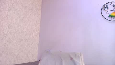 Raquel  online show from January 7, 5:49 pm