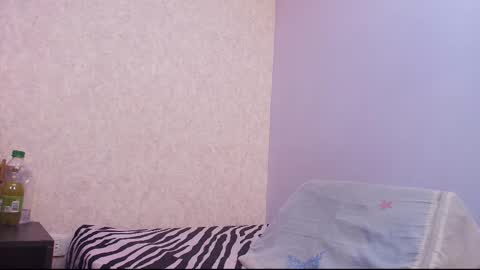 Snapshot of chantal_taylor_ chatting on October 27, 12:01 pm Raquel  online show from October 27, 12:01 pm
