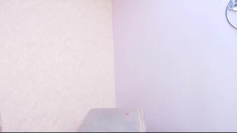 Snapshot of chantal_taylor_ chatting on October 24, 12:01 pm Raquel  online show from October 24, 12:01 pm