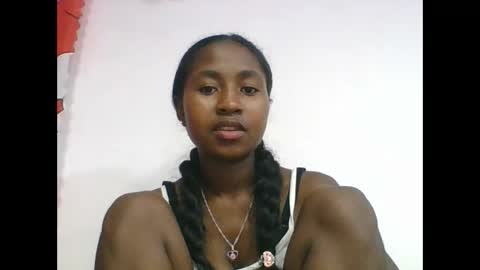 chantale483461 online show from April 25, 1:41 pm