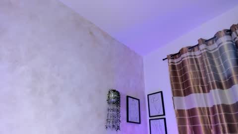   online show from March 10, 4:44 pm