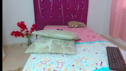 Snapshot of chantalsemenova2023 chatting on February 11, 3:40 pm chantal sweety and horny latina for u online show from February 11, 3:40 pm