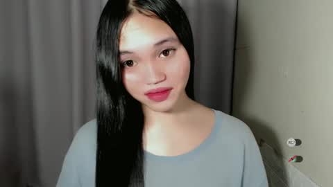 Snapshot of chantelle_fuckdoll chatting on December 18, 10:02 pm CHANTELLE online show from December 18, 10:02 pm