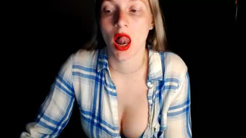 We Vibe  Device that vibrates at the sound of Tips and makes me wet. vibe lush edging daddy lovense online show from July 24, 9:55 pm