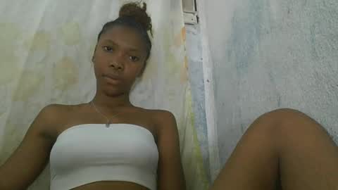 chariola0101 online show from February 10, 7:17 pm