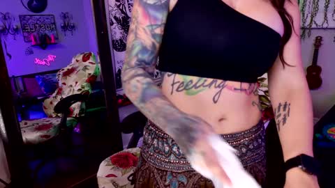 Snapshot of charlette_webb_xxx chatting on January 13, 3:34 am Charlette Webb online show from January 13, 3:34 am