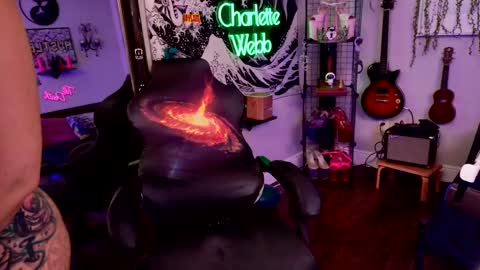 Snapshot of charlette_webb_xxx chatting on February 12, 4:33 am Charlette Webb online show from February 12, 4:33 am