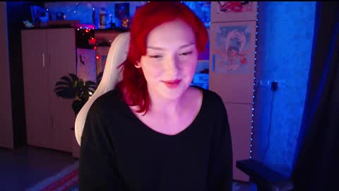 Snapshot of charlie_wtf chatting on January 11, 8:43 pm charlie online show from January 11, 8:43 pm