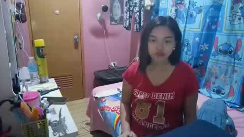 Sweetieeche online show from April 27, 9:17 am