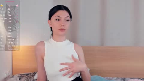 Yumi online show from February 27, 7:46 pm