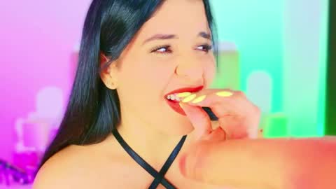 Charloott Evans online show from April 19, 3:50 am