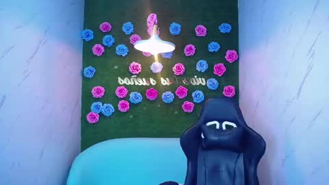 Snapshot of charlote_fun_a chatting on February 7, 8:42 pm Charlote online show from February 7, 8:42 pm
