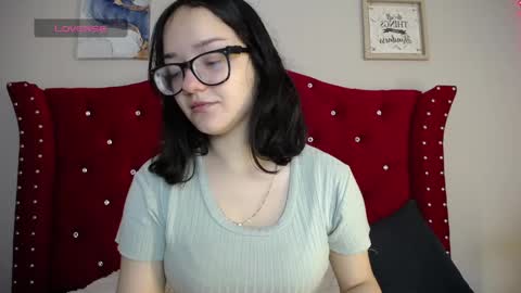 Snapshot of charlotte1_ls chatting on December 22, 8:25 pm charlotte1_ls online show from December 22, 8:25 pm