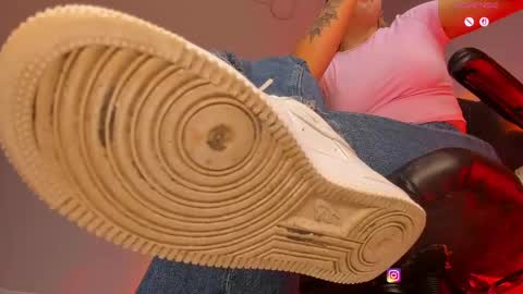 charlotte  grey online show from April 23, 7:49 pm