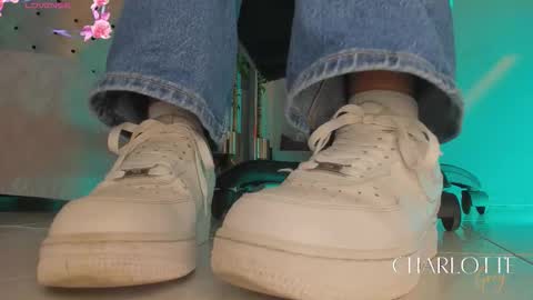 charlotte  grey online show from February 11, 7:48 pm