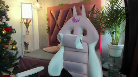 Charlotte online show from December 23, 7:09 pm